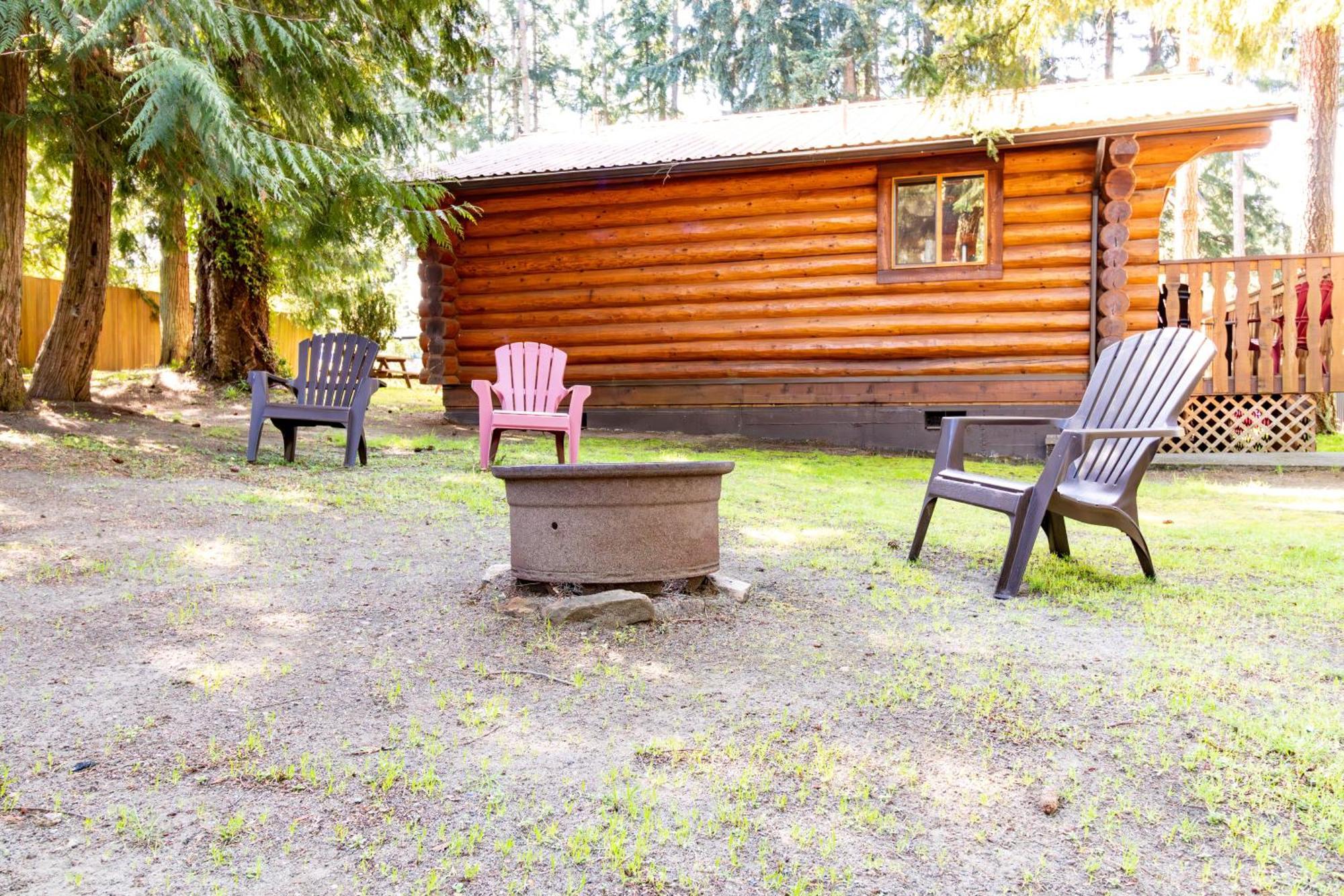 Riverbend Cottage & Rv Resort Parksville Eksteriør bilde