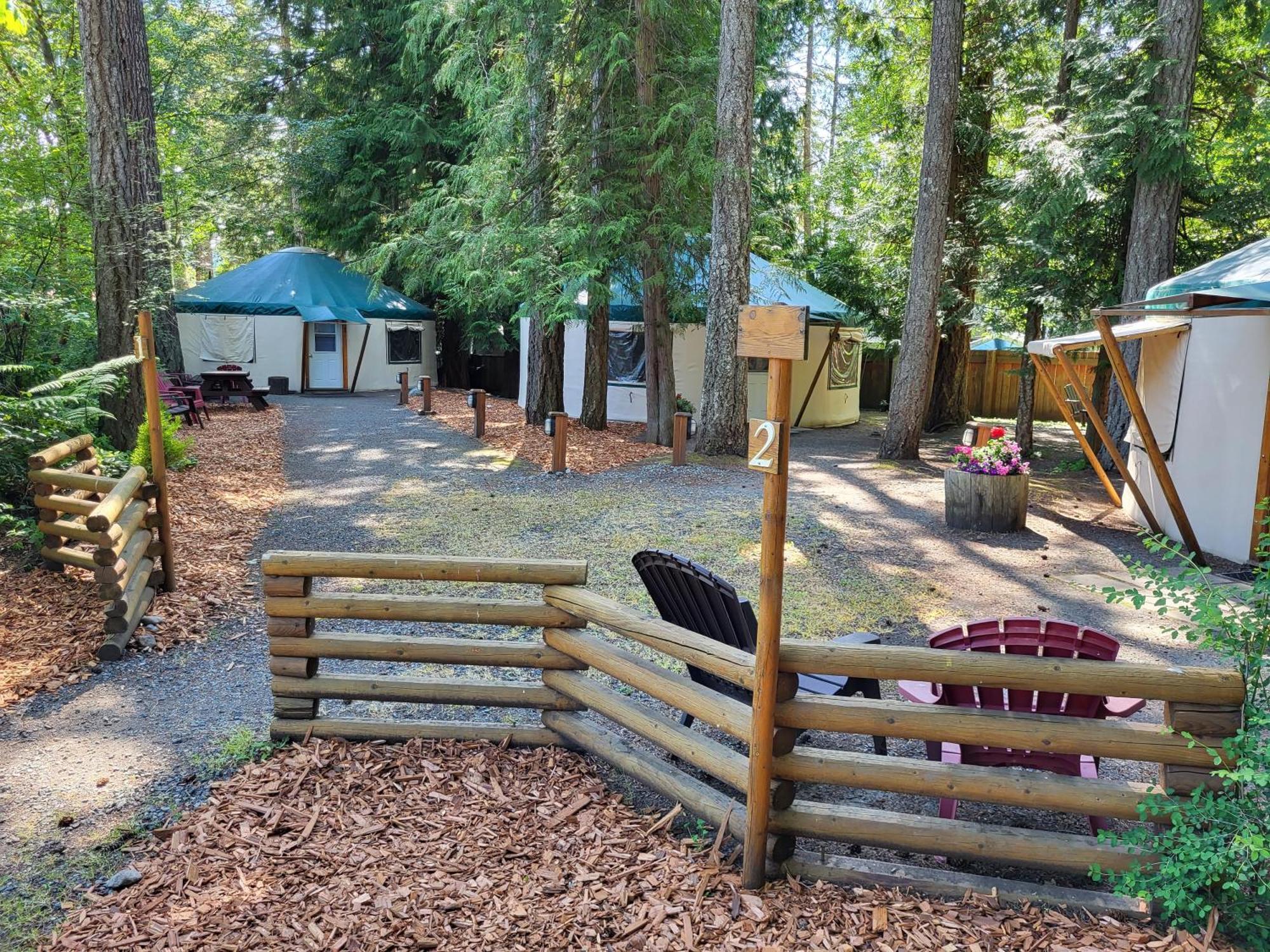Riverbend Cottage & Rv Resort Parksville Eksteriør bilde